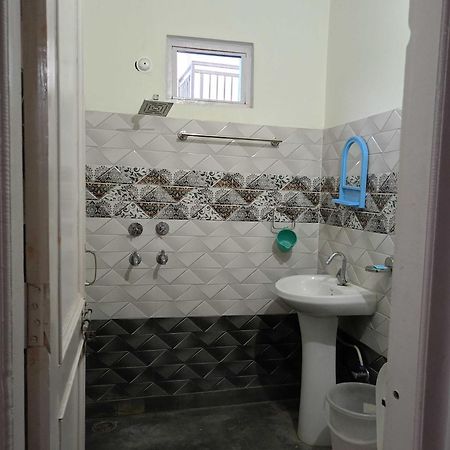 Hotel O Parmar Palace Mandi Zewnętrze zdjęcie
