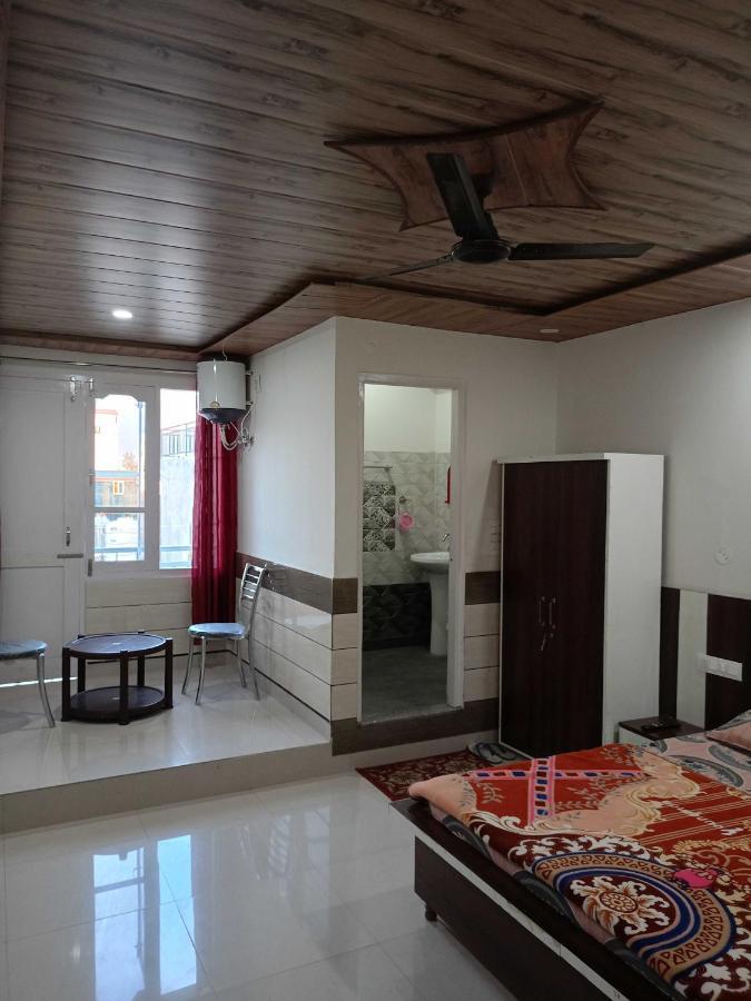 Hotel O Parmar Palace Mandi Zewnętrze zdjęcie